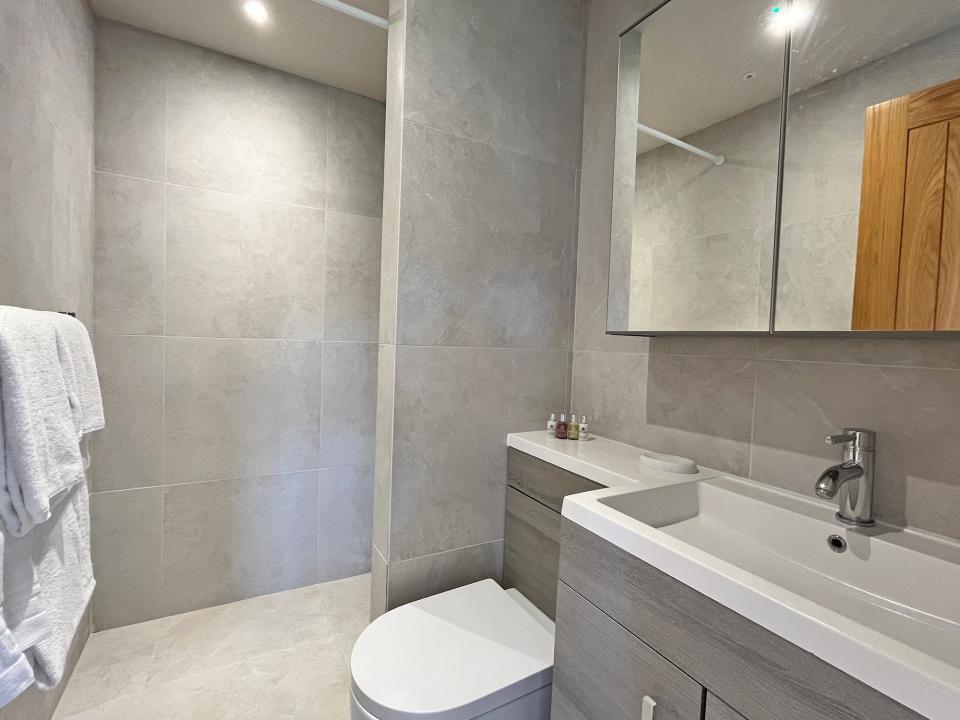 Clean and spacious ensuite bathroom